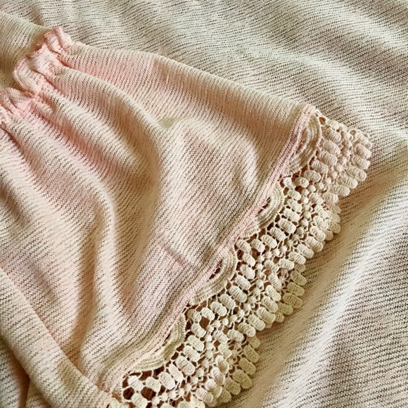 🌿 𝚜𝚘𝚞𝚝𝚑𝚎𝚛𝚗 𝚋𝚎𝚕𝚕𝚎 𝚒𝚗 𝚋𝚕𝚞𝚜𝚑 - Picture 3 of 3